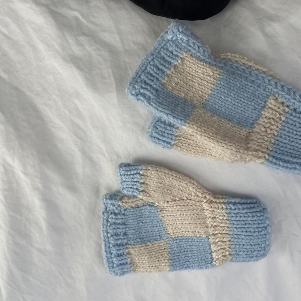 hand knit mittens